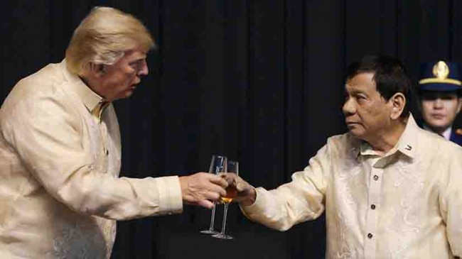 Trump y Duterte presumen amistad