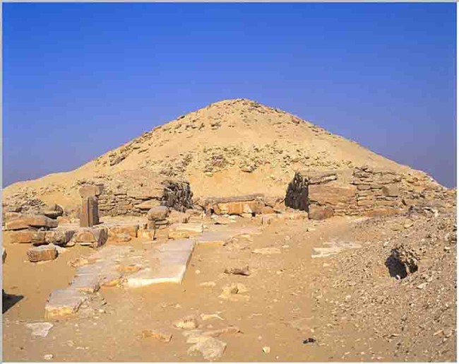 Descubren complejo del faraón Dyedkara Isesi
