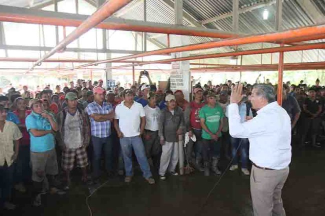 Habrá un gobierno que garantizará a los empresarios mayores apoyos y seguridad a sus inversiones, afirmó el precandidato al Gobierno.