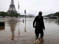 Inundaciones amenazan París