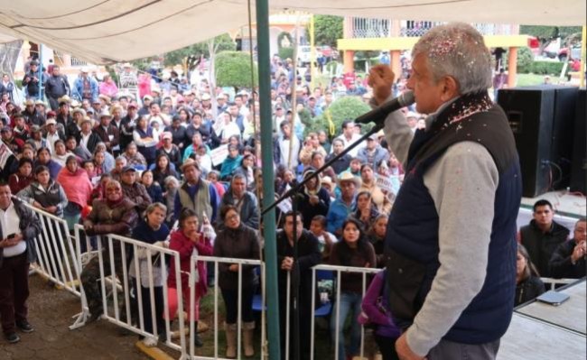 Evade AMLO postura sobre  legalización de marihuana