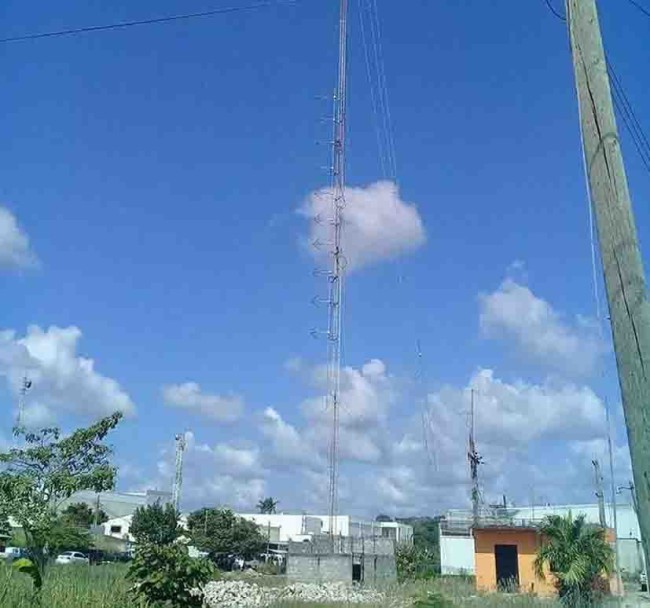 Antena un peligro para niños y habitantes locales