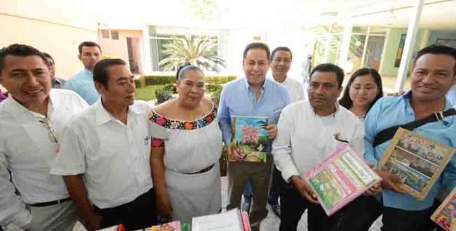 Presentan programa de estudios de lengua Yokot’an