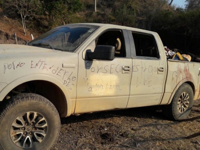 Encuentran ocho  cadáveres en Aquila