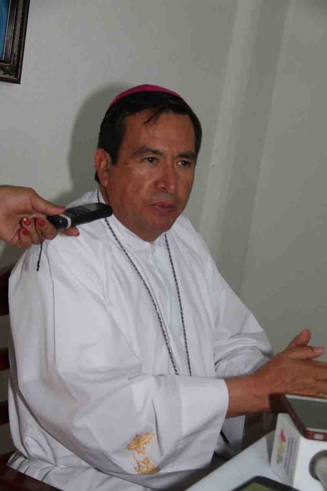Campañas no son para descalificaciones: Obispo