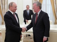 Putin recibe al asesor de Trump