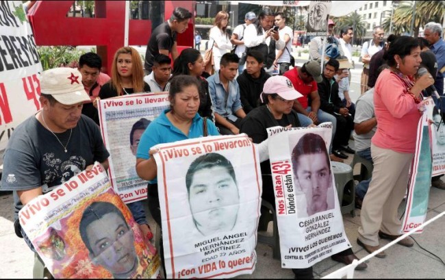 Investigación de PGR sobre Ayotzinapa no fue ‘imparcial’; crean una comisión