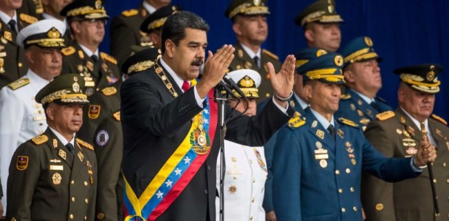 Maduro juramenta segundo mandato