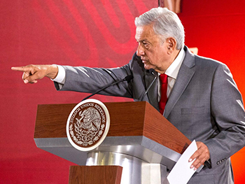 Llama AMLO a las empresas a revisar acuerdos con CFE