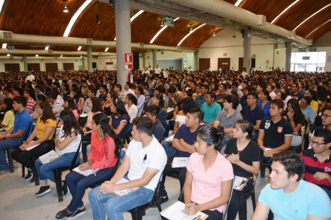 Presentan más de 4 mil jóvenes examen para ingresar a la UJAT