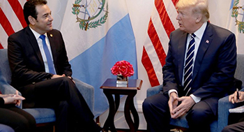 Aplazan encuentro entre Jimmy Morales y Trump