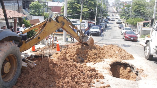 Urge sustituir la red de agua potable y drenaje