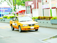 Taxistas, terror para usuarios