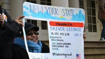 Migrantes podrán recibir licencia de conducir en NY