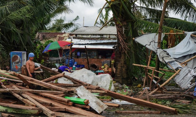 Tifón “Phanfone” golpeó a Filipinas