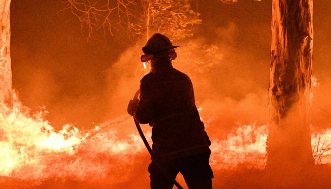Australia se ahoga en fuego y humo