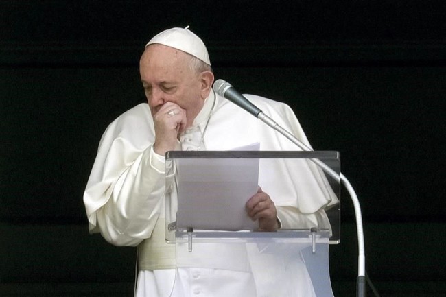 El Papa cancela un retiro por resfriado