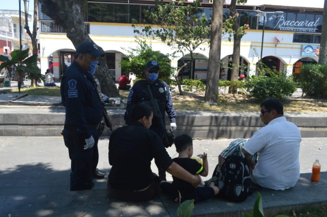 Reiteran policías llamado  a ciudadanos para que  permanezcan en sus casas