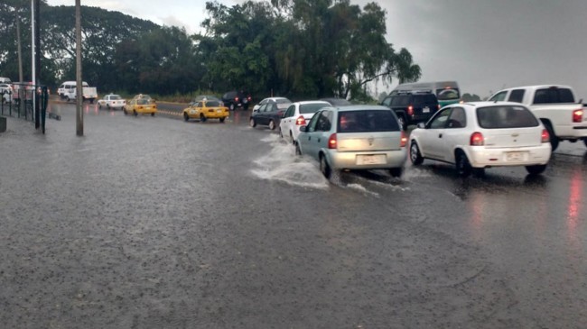 Prevén lluvias moderadas  para Los Ríos y La Sierra