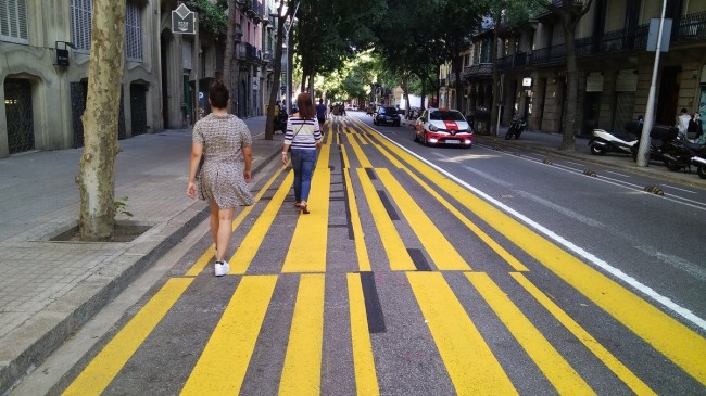 Barcelona vuelve a restringir movilidad para frenar contagios