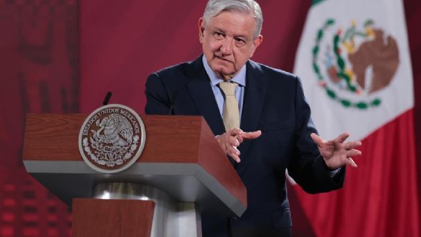 Justifica AMLO dar tarea  de civiles a militares