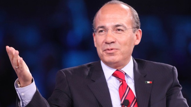 Felipe Calderon acusa persecución política