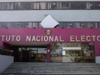 INE declara improcedentes medidas cautelares contra López Obrador