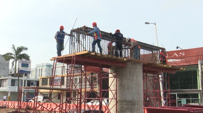 Avanza 15 % la construcción  del Distribuidor Universidad