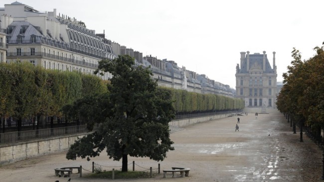 Francia impondrá toque de queda