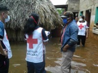 Recibe la Cruz Roja ayuda humanitaria