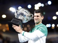 Djokovic se corona en  Australia por novena ocasión