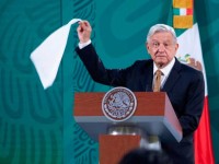 Anuncia López Obrador que  hay ‘relevo generacional’