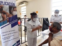 Arranca en Centla la vacunación de 2,043 adultos mayores