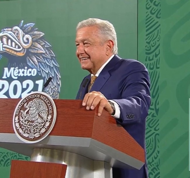 Recomienda AMLO a sus adversarios untarse Vitacilina para “las irritaciones”