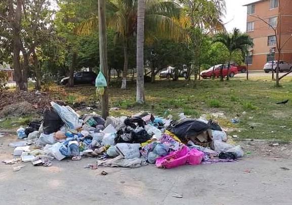 Toneladas de basura en Nacajuca