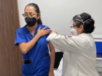 PEMEX sigue en campaña de  vacunación contra la influenza