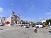 Decenas de feligreses acuden al Santuario de la Virgen de Guadalupe