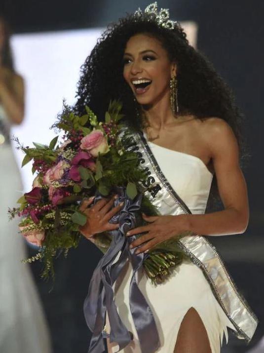 Muere Miss  EU 2019 en Nueva York