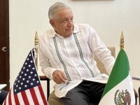 López Obrador pide a Biden  no excluir a ningún país