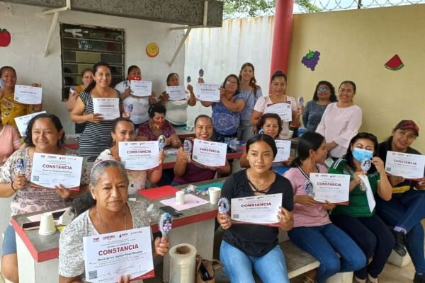 Propician igualdad de oportunidades a mujeres