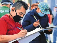 Conmemoran mexicanos el Día del Trabajo con más carga laboral