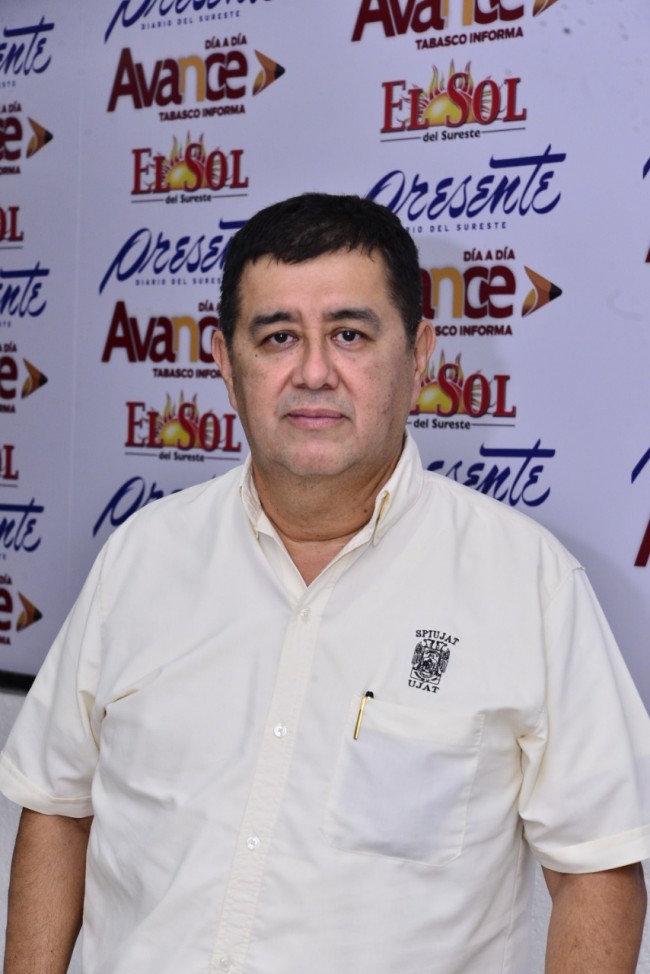 Luis García de la Cruz recibe  el premio “Palabra Libre”