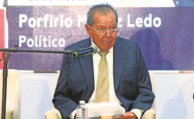 Muñoz Ledo critica a López Obrador