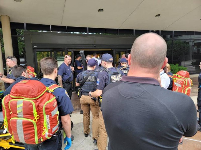 Cuatro muertos en tiroteo de centro médico de Tulsa