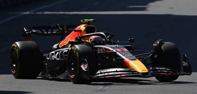 Checo Pérez fue segundo en  Azerbayán; Verstappen triunfó