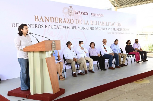 Rehabilitan centros educativos beneficiados con la recuperación del seguro SEP