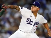 Julio Urías y sus 15  triunfos con Dodgers