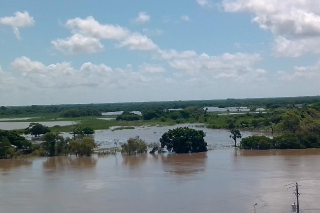 Desbordó el Usumacinta en zonas bajas de Jonuta