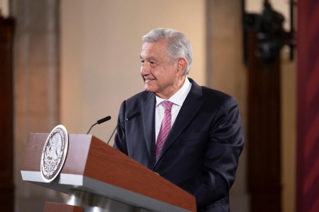 México es ya el primer  socio comercial de EU: AMLO