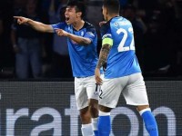 Chucky, anota gol; Napoli 4-2 al Ajax